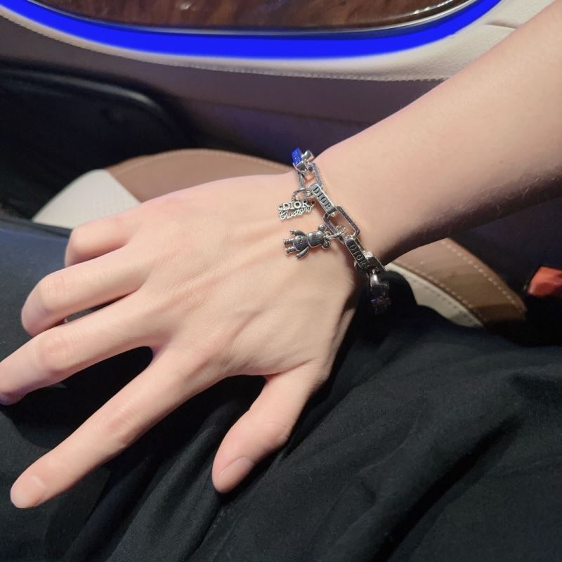 chr1st1an D10r bracelets